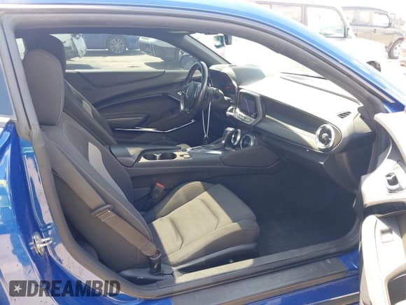 ✅ 2019 Chevrolet Camaro 1SS • VIN: 1G1FF1R76K0153718 • Lot: 41938230. Wystawiony na IAAI z przebiegiem 51 642 mil. Bezpłatny archiwum sprzedaży aukcyjnych z USA i szczegółowy raport historii pojazdu na DreamBid. Zdjęcie 5.