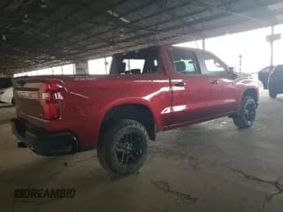 ✅ 2021 Chevrolet Silverado 1500 LT Trail Boss • VIN: 3GCPYFED3MG446523 • Lot: 63652544. Wystawiony na Copart z przebiegiem 40 777 mil. Bezpłatny archiwum sprzedaży aukcyjnych z USA i szczegółowy raport historii pojazdu na DreamBid. Zdjęcie 3.