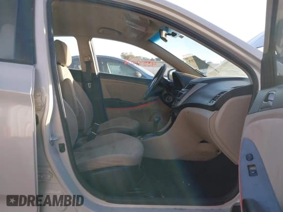 ✅ 2016 Hyundai Accent SE • VIN: KMHCT4AE4GU032292 • Lot: 43537078. Listed on IAAI with 141,263 mi. Free auction sales archive from the USA and detailed vehicle history report at DreamBid. Image 5.