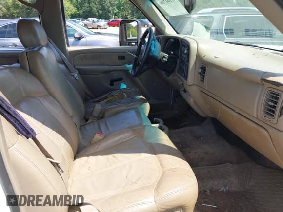 ✅ 2001 Chevrolet Silverado 2500HD LT3 • VIN: 1GCHK23G21F124089 • Lot: 42844708. Wystawiony na IAAI z przebiegiem 216 232 mil. Bezpłatny archiwum sprzedaży aukcyjnych z USA i szczegółowy raport historii pojazdu na DreamBid. Zdjęcie 5.