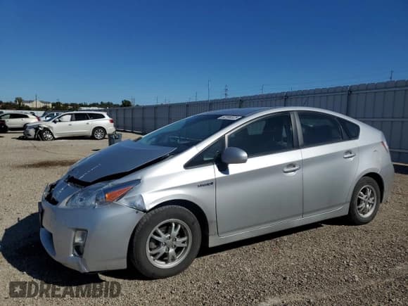 ✅ 2010 Toyota Prius IV • VIN: JTDKN3DU6A1306902 • Lot: 82300325. Listed on Copart with 320,216 mi. Free auction sales archive from the USA and detailed vehicle history report at DreamBid. Image 1.
