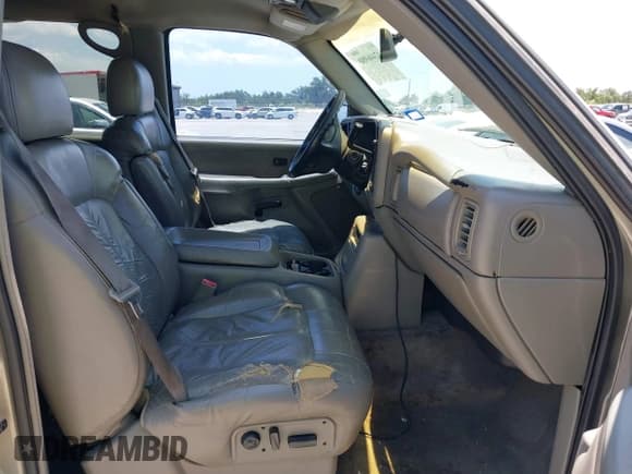 ✅ 2002 Chevrolet Silverado 2500HD LS • VIN: 1GCHK23122F204943 • Лот: 42446980. Опубликован ранее на IAAI с пробегом 261 756 миль. Бесплатный доступ к архиву аукционных продаж из США и подробный отчёт об истории автомобиля на DreamBid. Изображение 5.