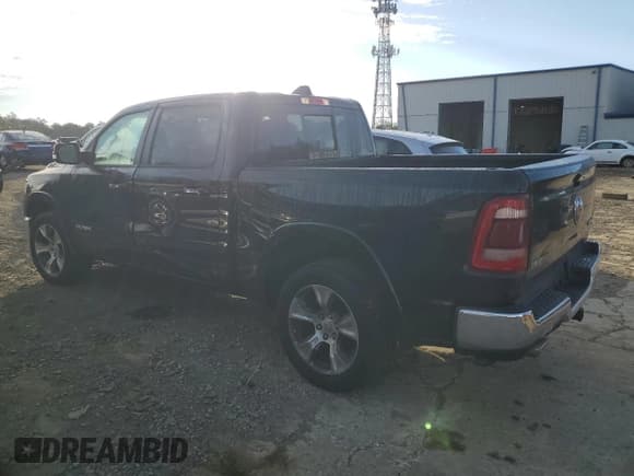 ✅ 2021 Ram 1500 Laramie • VIN: 1C6SRFJT3MN676601 • Лот: 84864265. Опубликован ранее на Copart с пробегом 124 485 миль. Бесплатный доступ к архиву аукционных продаж из США и подробный отчёт об истории автомобиля на DreamBid. Изображение 2.