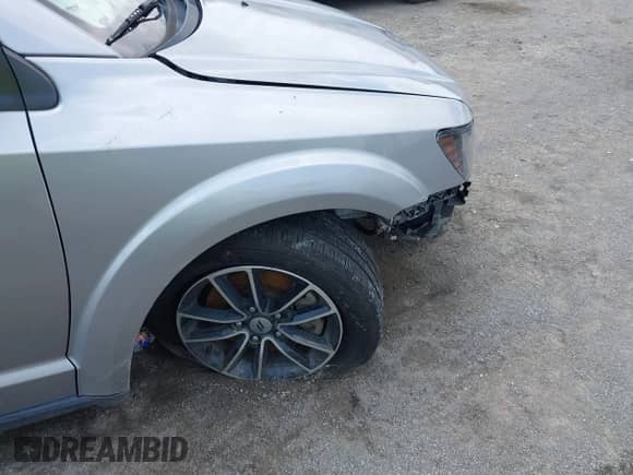 2018 Dodge Journey SE с VIN 3C4PDCAB9JT444843, выставлен на аукционе IAAI как лот 42473807 с пробегом 146 996 миль миль и . История ставок и продаж доступна на DreamBid. Изображение 20.