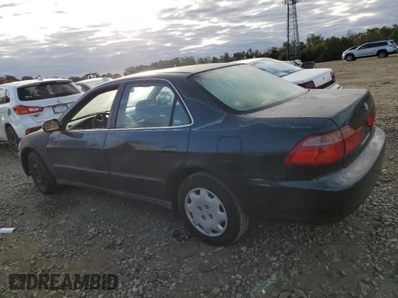 ✅ 1999 Honda Accord LX • VIN: 1HGCG6650XA106100 • Лот: 86077005. Опубликован ранее на Copart с пробегом 95 958 миль. Бесплатный доступ к архиву аукционных продаж из США и подробный отчёт об истории автомобиля на DreamBid. Изображение 2.
