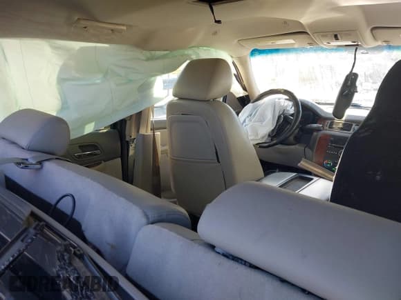 ✅ 2011 Chevrolet Silverado 1500 LTZ • VIN: 3GCPKTE34BG201041 • Lot: 43691008. Wystawiony na IAAI z przebiegiem 246 125 mil. Bezpłatny archiwum sprzedaży aukcyjnych z USA i szczegółowy raport historii pojazdu na DreamBid. Zdjęcie 8.