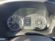 ✅ 2020 Hyundai Santa Fe SE • VIN: 5NMS23AD0LH182258 • Lot: 82589985. Wystawiony na Copart z przebiegiem 18 939 mil. Bezpłatny archiwum sprzedaży aukcyjnych z USA i szczegółowy raport historii pojazdu na DreamBid. Zdjęcie 9.