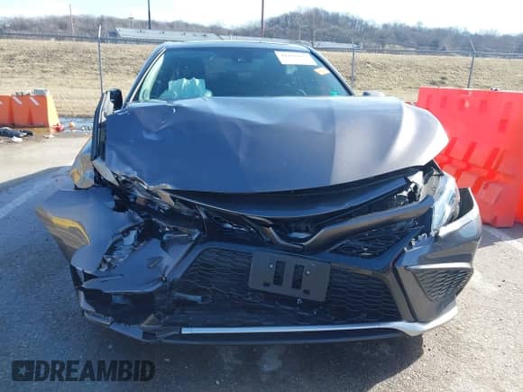 2021 Toyota Camry Hybrid XSE с VIN 4T1K31AK2MU023604, выставлен на аукционе IAAI как лот 41476057 с пробегом 26 211 миль миль и . История ставок и продаж доступна на DreamBid. Изображение 6.