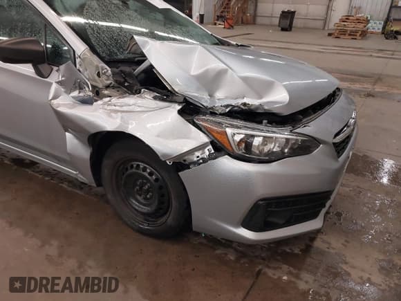 ✅ 2022 Subaru Impreza • VIN: 4S3GTAB64N3709887 • Lot: 42271447. Wystawiony na IAAI z przebiegiem 40 053 mil. Bezpłatny archiwum sprzedaży aukcyjnych z USA i szczegółowy raport historii pojazdu na DreamBid. Zdjęcie 6.