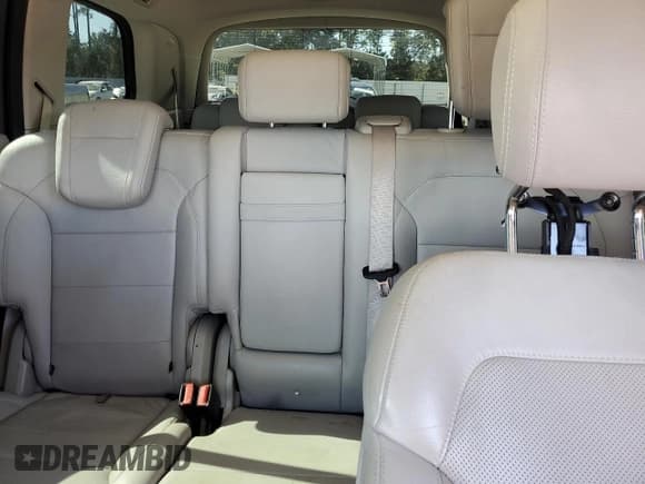 ✅ 2016 Mercedes-Benz GL 550 • VIN: 4JGDF7DE4GA668253 • Lot: 84963685. Listed on Copart with Not provided. Free auction sales archive from the USA and detailed vehicle history report at DreamBid. Image 10.