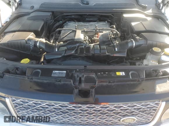 ✅ 2013 Land Rover Range Rover Sport SC Autobiography • VIN: SALSP2E40DA779422 • Lot: 91048135. Listed on Copart with 140,393 mi. Free auction sales archive from the USA and detailed vehicle history report at DreamBid. Image 12.