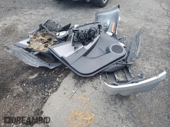 ✅ 2012 Toyota RAV4 Limited • VIN: 2T3DK4DV3CW074098 • Lot: 90145155. Wystawiony na Copart z przebiegiem 125 541 mil. Bezpłatny archiwum sprzedaży aukcyjnych z USA i szczegółowy raport historii pojazdu na DreamBid. Zdjęcie 13.