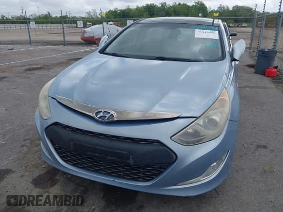 ✅ 2012 Hyundai Sonata Hybrid • VIN: KMHEC4A45CA028134 • Лот: 41945450. Опубликован ранее на IAAI с пробегом 111 330 миль. Бесплатный доступ к архиву аукционных продаж из США и подробный отчёт об истории автомобиля на DreamBid. Изображение 6.