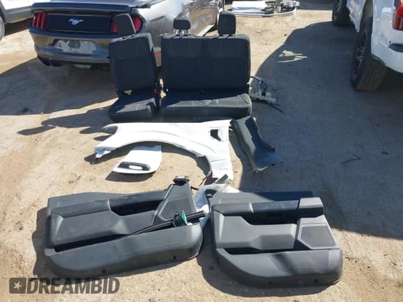 ✅ 2024 Ford F-150 STX • VIN: 1FTEW2LP9RKD49068 • Лот: 43482454. Опубликован ранее на IAAI с пробегом 1 962 миль. Бесплатный доступ к архиву аукционных продаж из США и подробный отчёт об истории автомобиля на DreamBid. Изображение 18.