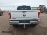 ✅ 2019 Ram 2500 Big Horn • VIN: 3C6UR5DJ8KG544954 • Лот: 41588673. Опубликован ранее на IAAI с пробегом 50 410 миль. Бесплатный доступ к архиву аукционных продаж из США и подробный отчёт об истории автомобиля на DreamBid. Изображение 17.