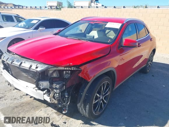 ✅ 2017 Mercedes-Benz GLA 250 • VIN: WDCTG4EB4HJ337149 • Лот: 41647726. Опубликован ранее на IAAI с пробегом 69 514 миль. Бесплатный доступ к архиву аукционных продаж из США и подробный отчёт об истории автомобиля на DreamBid. Изображение 18.