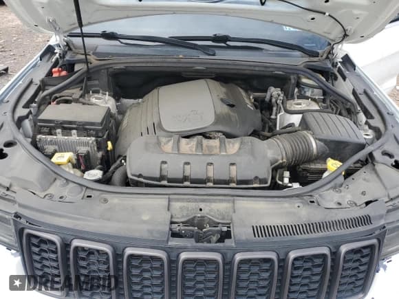 ✅ 2018 Jeep Grand Cherokee Limited • VIN: 1C4RJFBT5JC200127 • Lot: 65054705. Listed on Copart with 99,312 mi. Free auction sales archive from the USA and detailed vehicle history report at DreamBid. Image 12.