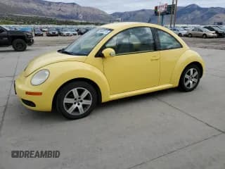 ✅ 2006 Volkswagen Beetle • VIN: 3VWPR31C86M407842 • Lot: 86420115. Wystawiony na Copart z przebiegiem 126 533 mil. Bezpłatny archiwum sprzedaży aukcyjnych z USA i szczegółowy raport historii pojazdu na DreamBid. Zdjęcie 1.