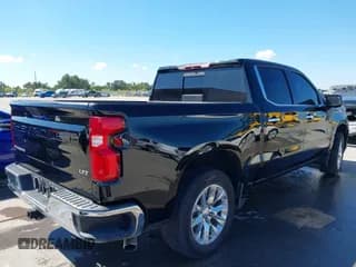 ✅ 2019 Chevrolet Silverado 1500 LTZ • VIN: 1GCUWEEDXKZ100887 • Lot: 43311929. Wystawiony na IAAI z przebiegiem 70 683 mil. Bezpłatny archiwum sprzedaży aukcyjnych z USA i szczegółowy raport historii pojazdu na DreamBid. Zdjęcie 4.
