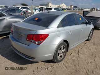 2014 Chevrolet Cruze 1LT с VIN 1G1PC5SB7E7463830, выставлен на аукционе IAAI как лот 43481009 с пробегом 102 495 миль миль и . История ставок и продаж доступна на DreamBid. Изображение 4.