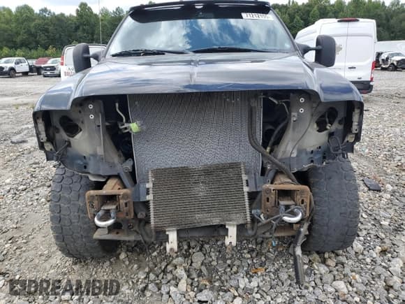 ✅ 2005 Ford F-350 XL • VIN: 1FTWW31P25EB52328 • Лот: 71212155. Опубликован ранее на Copart с пробегом 218 931 миль. Бесплатный доступ к архиву аукционных продаж из США и подробный отчёт об истории автомобиля на DreamBid. Изображение 5.