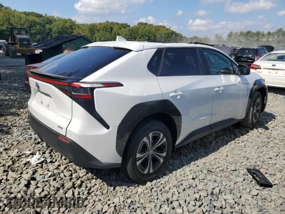 ✅ 2024 Toyota bZ4X XLE • VIN: JTMABACA1RA069117 • Lot: 80920035. Listed on Copart with 223 mi. Free auction sales archive from the USA and detailed vehicle history report at DreamBid. Image 3.