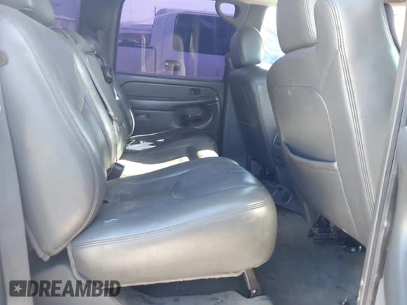 ✅ 2005 Chevrolet Silverado 2500HD LS • VIN: 1GCHK23245F875687 • Lot: 42156148. Listed on IAAI with 344,862 mi. Free auction sales archive from the USA and detailed vehicle history report at DreamBid. Image 8.