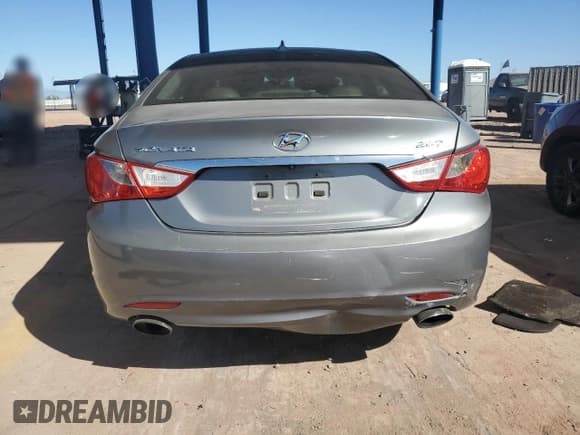 ✅ 2013 Hyundai Sonata SE • VIN: 5NPEC4AB5DH753357 • Лот: 81989155. Опубликован ранее на Copart с пробегом 178 581 миль. Бесплатный доступ к архиву аукционных продаж из США и подробный отчёт об истории автомобиля на DreamBid. Изображение 6.