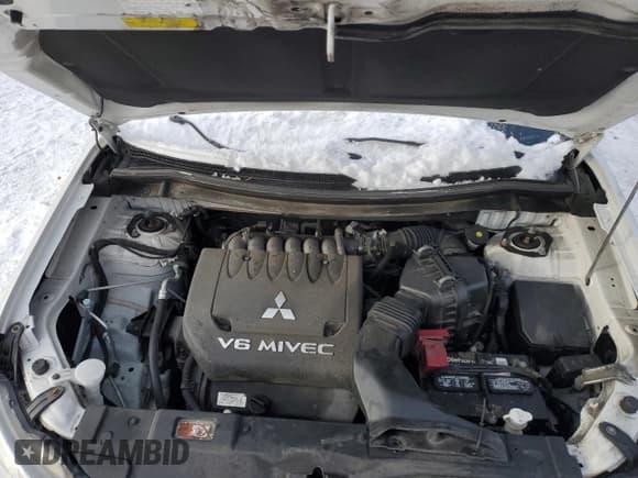 ✅ 2015 Mitsubishi Outlander GT • VIN: JA4JZ4AX3FZ005575 • Lot: 41771955. Listed on Copart with 145,852 mi. Free auction sales archive from the USA and detailed vehicle history report at DreamBid. Image 13.