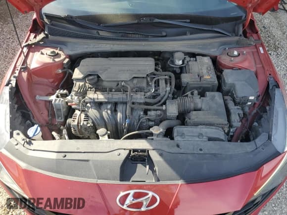 ✅ 2022 Hyundai Elantra SEL • VIN: KMHLM4AG0NU246031 • Lot: 91425255. Listed on Copart with 88,180 mi. Free auction sales archive from the USA and detailed vehicle history report at DreamBid. Image 11.