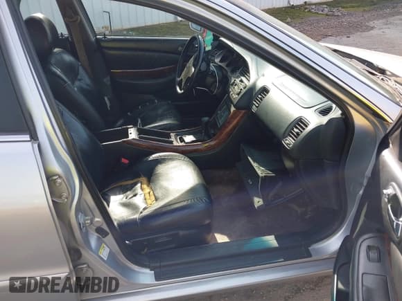 ✅ 2003 Acura TL • VIN: 19UUA56683A083832 • Lot: 43789644. Listed on IAAI with 266,904 mi. Free auction sales archive from the USA and detailed vehicle history report at DreamBid. Image 5.