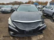 ✅ 2013 Hyundai Sonata SE • VIN: 5NPEC4AB9DH808795 • Лот: 90017235. Опубликован ранее на Copart с пробегом 172 344 миль. Бесплатный доступ к архиву аукционных продаж из США и подробный отчёт об истории автомобиля на DreamBid. Изображение 5.