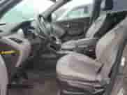 2013 Hyundai Tucson GLS z VIN KM8JUCAC5DU564904, wystawiony jako Copart lot #91123035 z przebiegiem 171 088 mil mil oraz Czysty tytuł • Clean title. Historia ofert i sprzedaży dostępna na DreamBid. Obrazek 7.