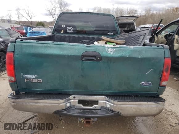 ✅ 2000 Ford F-150 XL • VIN: 1FTZX1723YNA87567 • Lot: 81777064. Listed on Copart with 389,485 mi. Free auction sales archive from the USA and detailed vehicle history report at DreamBid. Image 6.