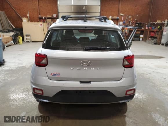 ✅ 2023 Hyundai Venue SEL • VIN: KMHRC8A33PU212167 • Lot: 45929735. Listed on Copart with 19,730 mi. Free auction sales archive from the USA and detailed vehicle history report at DreamBid. Image 6.