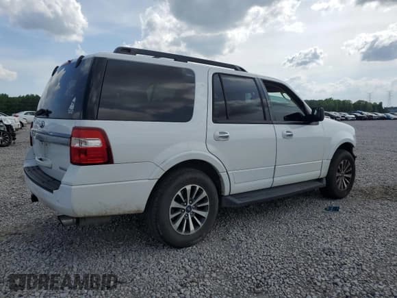 ✅ 2015 Ford Expedition XLT • VIN: 1FMJU1HT7FEF04520 • Lot: 53449065. Wystawiony na Copart z przebiegiem 168 276 mil. Bezpłatny archiwum sprzedaży aukcyjnych z USA i szczegółowy raport historii pojazdu na DreamBid. Zdjęcie 3.