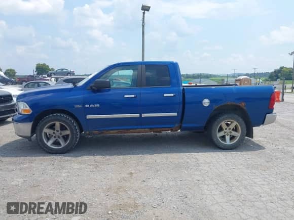 2010 Dodge 1500 Laramie с VIN 1D7RV1GT1AS122991, выставлен на аукционе IAAI как лот 42880820 с пробегом 205 583 миль миль и . История ставок и продаж доступна на DreamBid. Изображение 14.