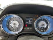 ✅ 2011 Chrysler 300 C • VIN: 2C3CK6CT6BH612156 • Lot: 90479495. Wystawiony na Copart z przebiegiem 179 247 mil. Bezpłatny archiwum sprzedaży aukcyjnych z USA i szczegółowy raport historii pojazdu na DreamBid. Zdjęcie 9.