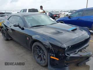 2023 Dodge Challenger R/T Scat Pack z VIN 2C3CDZFJ0PH678019, wystawiony jako IAAI lot #42121453 z przebiegiem 7 587 mil mil oraz . Historia ofert i sprzedaży dostępna na DreamBid. Obrazek 1.