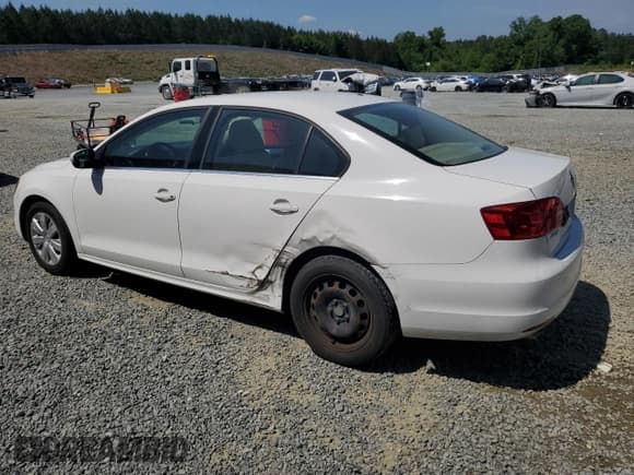 ✅ 2013 Volkswagen Jetta SE • VIN: 3VWDP7AJ6DM407933 • Лот: 55151125. Опубликован ранее на Copart с пробегом 127 794 миль. Бесплатный доступ к архиву аукционных продаж из США и подробный отчёт об истории автомобиля на DreamBid. Изображение 2.