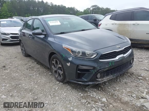 ✅ 2021 Kia Forte LXS • VIN: 3KPF24AD0ME279637 • Lot: 42269028. Wystawiony na IAAI z przebiegiem 49 982 mil. Bezpłatny archiwum sprzedaży aukcyjnych z USA i szczegółowy raport historii pojazdu na DreamBid. Zdjęcie 1.