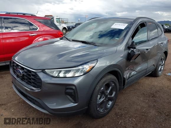 ✅ 2025 Ford Escape ST-Line • VIN: 1FMCU0MN1SUA10440 • Lot: 43747232. Listed on IAAI with 28,216 mi. Free auction sales archive from the USA and detailed vehicle history report at DreamBid. Image 17.