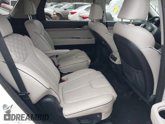 ✅ 2022 Hyundai Palisade Limited • VIN: KM8R54HE9NU472774 • Лот: 41218330. Опубликован ранее на IAAI с пробегом 57 260 миль. Бесплатный доступ к архиву аукционных продаж из США и подробный отчёт об истории автомобиля на DreamBid. Изображение 8.