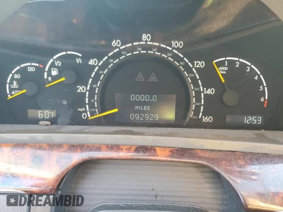 ✅ 2006 Mercedes-Benz S 500 • VIN: WDBNG84JX6A482402 • Lot: 77634904. Listed on Copart with 92,929 mi. Free auction sales archive from the USA and detailed vehicle history report at DreamBid. Image 9.