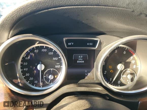 ✅ 2014 Mercedes-Benz M 550 • VIN: 4JGDA7DB4EA341790 • Lot: 92565305. Wystawiony na Copart z przebiegiem 85 404 mil. Bezpłatny archiwum sprzedaży aukcyjnych z USA i szczegółowy raport historii pojazdu na DreamBid. Zdjęcie 9.