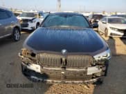 ✅ 2019 BMW 5 Series 530e xDrive • VIN: WBAJB1C54KB375907 • Lot: 90017635. Wystawiony na Copart z przebiegiem 49 377 mil. Bezpłatny archiwum sprzedaży aukcyjnych z USA i szczegółowy raport historii pojazdu na DreamBid. Zdjęcie 5.