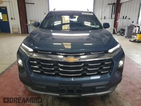 ✅ 2025 Chevrolet Equinox AWD LT • VIN: 3GNAXPEG9SL330585 • Lot: 64177775. Wystawiony na Copart z przebiegiem 2 466 mil. Bezpłatny archiwum sprzedaży aukcyjnych z USA i szczegółowy raport historii pojazdu na DreamBid. Zdjęcie 5.