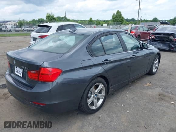✅ 2014 BMW 3 Series 328d xDrive • VIN: WBA3D5C56EKX99636 • Lot: 42470800. Listed on IAAI with 109,050 mi. Free auction sales archive from the USA and detailed vehicle history report at DreamBid. Image 4.