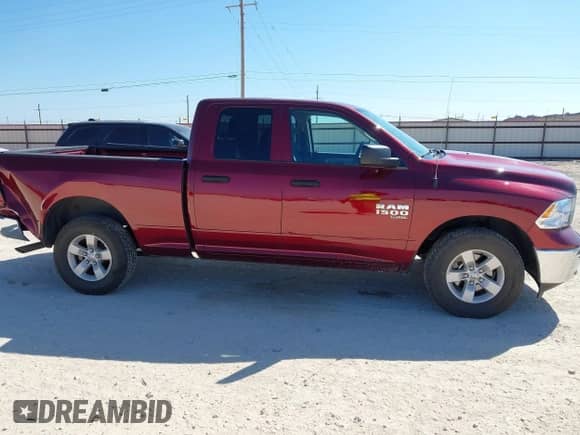 2024 Ram 1500 SLT z VIN 1C6RR7GG6RS147764, wystawiony jako IAAI lot #42824558 z przebiegiem 41 725 mil mil oraz . Historia ofert i sprzedaży dostępna na DreamBid. Obrazek 13.