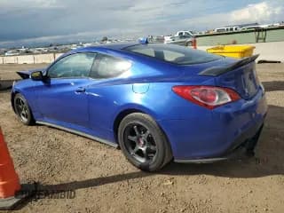 ✅ 2010 Hyundai Genesis Coupe • VIN: KMHHU6KHXAU006990 • Lot: 81899115. Wystawiony na Copart z przebiegiem 134 624 mil. Bezpłatny archiwum sprzedaży aukcyjnych z USA i szczegółowy raport historii pojazdu na DreamBid. Zdjęcie 2.